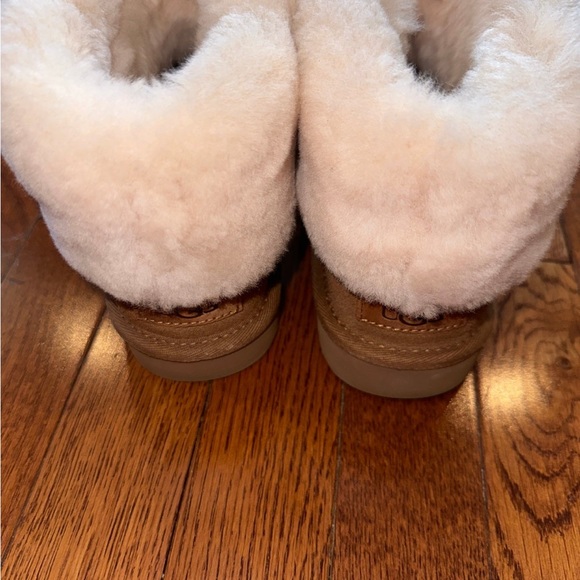 UGG mini Blakeley Faux fur trimmed boot - Picture 3 of 7